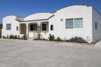 2515 Illinois Avenue , South Gate,  90280