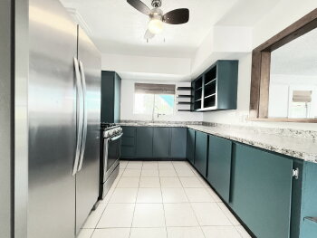 1661 West 36th Place , Los Angeles,  90018