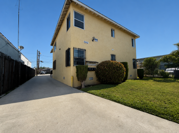 943 West 68th Street Unit 4, Los Angeles,  90044