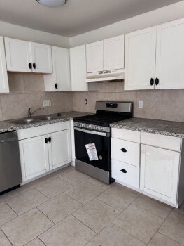 70 E 12th St , Merced,  95341-6241