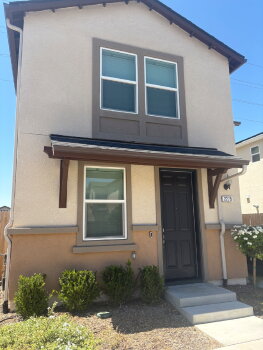 2279 N Hartford Dr , Fresno,  93727-0988