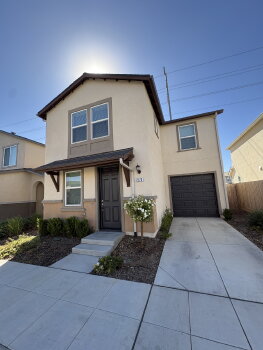 2279 N Hartford Dr , Fresno,  93727-0988