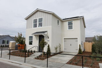 2279 N Hartford Dr , Fresno,  93727-0988