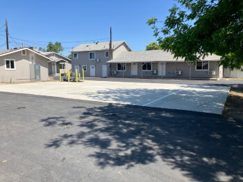 1855 D Street #9 , Merced,  95340