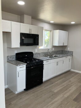 1855 D Street #4 , Merced,  95340