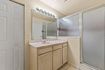 5039 Sunridge Palms Drive Unit 204, Tampa,  33617