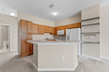 2521 Lexington Oak Dr , Brandon,  33511
