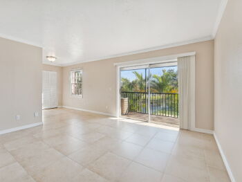 13693 Orange Sunset Drive Unit 203, Tampa,  33618
