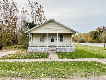 1136 King St , South Bend,  46616-1709