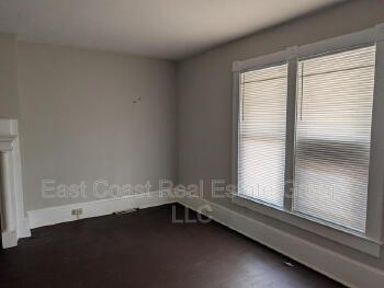 304 1/2 W Martin St , Martinsburg,  25401