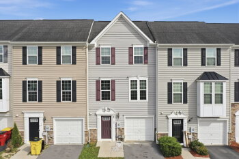 72 Norwood Dr , Falling Waters,  25419