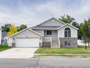 2419 W 1850 N , Clinton,  84015