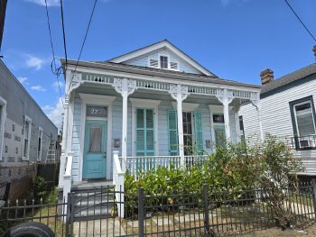 2213 Magnolia St , New Orleans,  70113