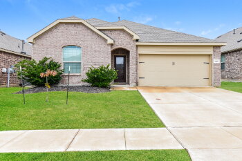 1208 Mesquite Lane , Princeton,  75407