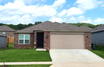 993 S Brambling Ln , Fayetteville,  72701-5651