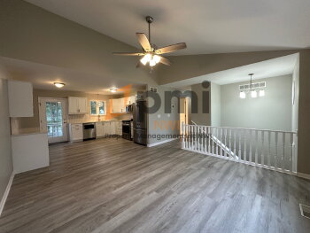 219 Sandalwood Dr , Valparaiso,  46385
