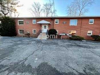 660 N Hobart Rd Apt 1, Hobart,  46342