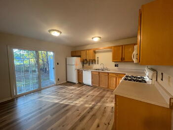 678 Dearborn Road Unit B , Valparaiso,  46385