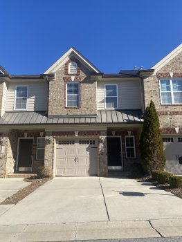 1078 Richmond Park Dr , Winston Salem,  27103