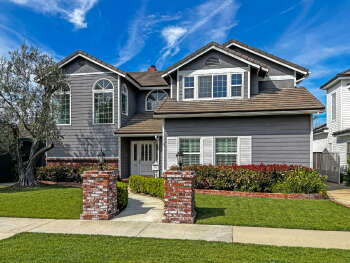 5147 E Los Flores St , Long Beach,  90815