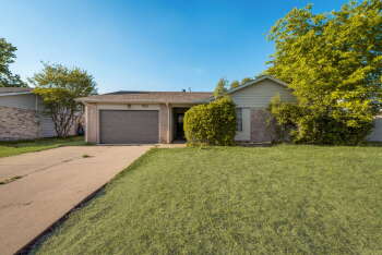 7021 Lincolnshire Ln , North Richland Hills,  76182
