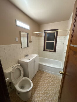 3018 West Eggert Place , Milwaukee,  53209