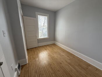 3109 W Walnut St , Milwaukee,  53208