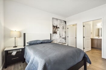 6480 Stockton Blvd Unit 203, Sacramento,  95823