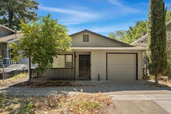 327 22nd Street , Sacramento,  95816