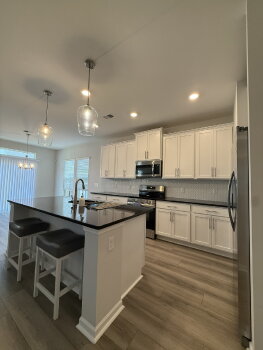 33 Ashmont St , Savannah,  31407