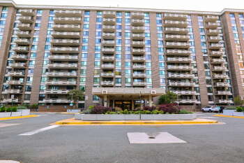 1808 Old Meadow Rd #215 , McLean,  22102