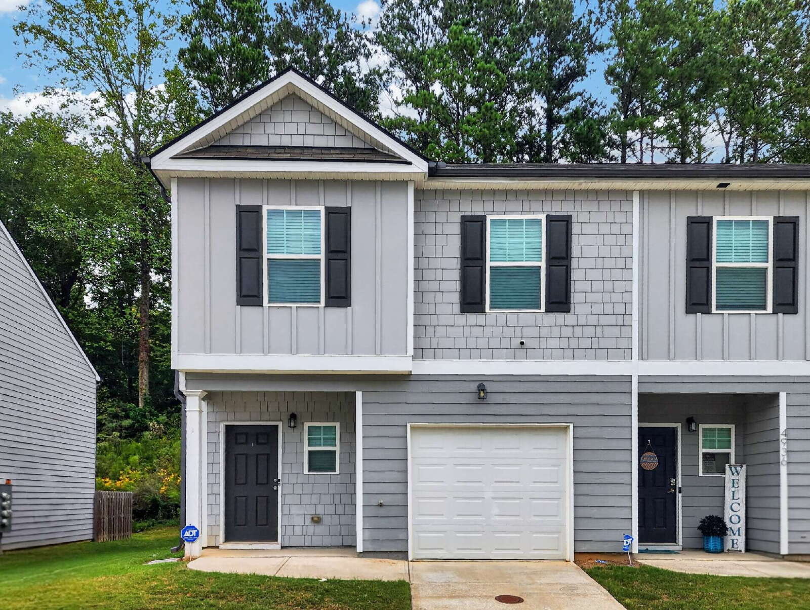 3 Bedroom Rental – 4934 Lower Elm St, South Fulton, GA 30349