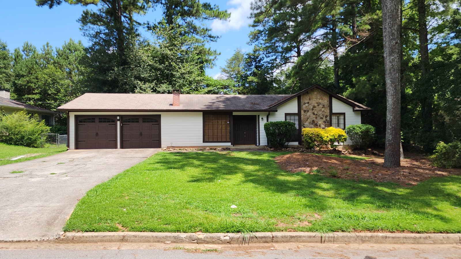 3 Bedroom Rental – 9257 Forest Knoll Dr, Jonesboro, GA 30238