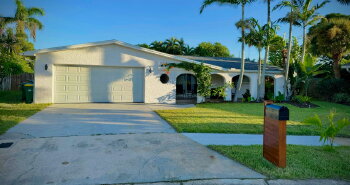 116 Jupiter Court , Indialantic,  32903