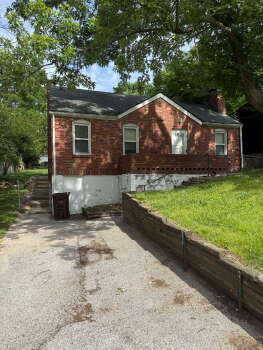 6170 Emerald Avenue , Saint Louis,  63135