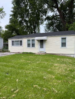 240 Reasor Drive , St. Louis,  63135