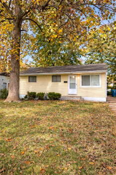 205 Grampian Road , St. Louis,  63137