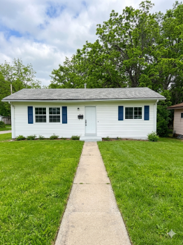 10501 Duke Dr , St. Louis,  63136