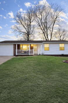 3900 Randhall Drive , St. Louis,  63125