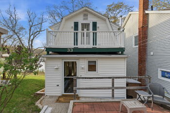 33 Laurel Street , Niantic,  06357