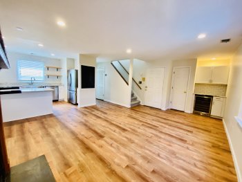 543 W 20th St Apt 105 , Norfolk,  23517
