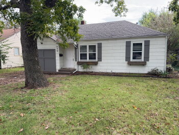 608 N Parkwood Ln , Wichita,  67208-3636