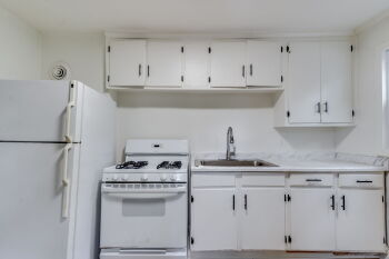 4309 East Lincoln Street , Wichita,  67218