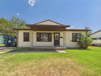 3348 South Saint Paul Street , Wichita,  67217