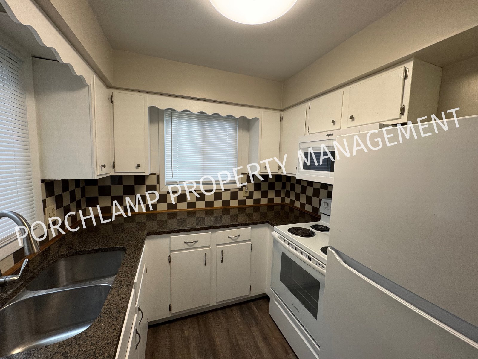 18177 Swiss Dr Spring Lake, MI 49456 Porchlamp Property Management