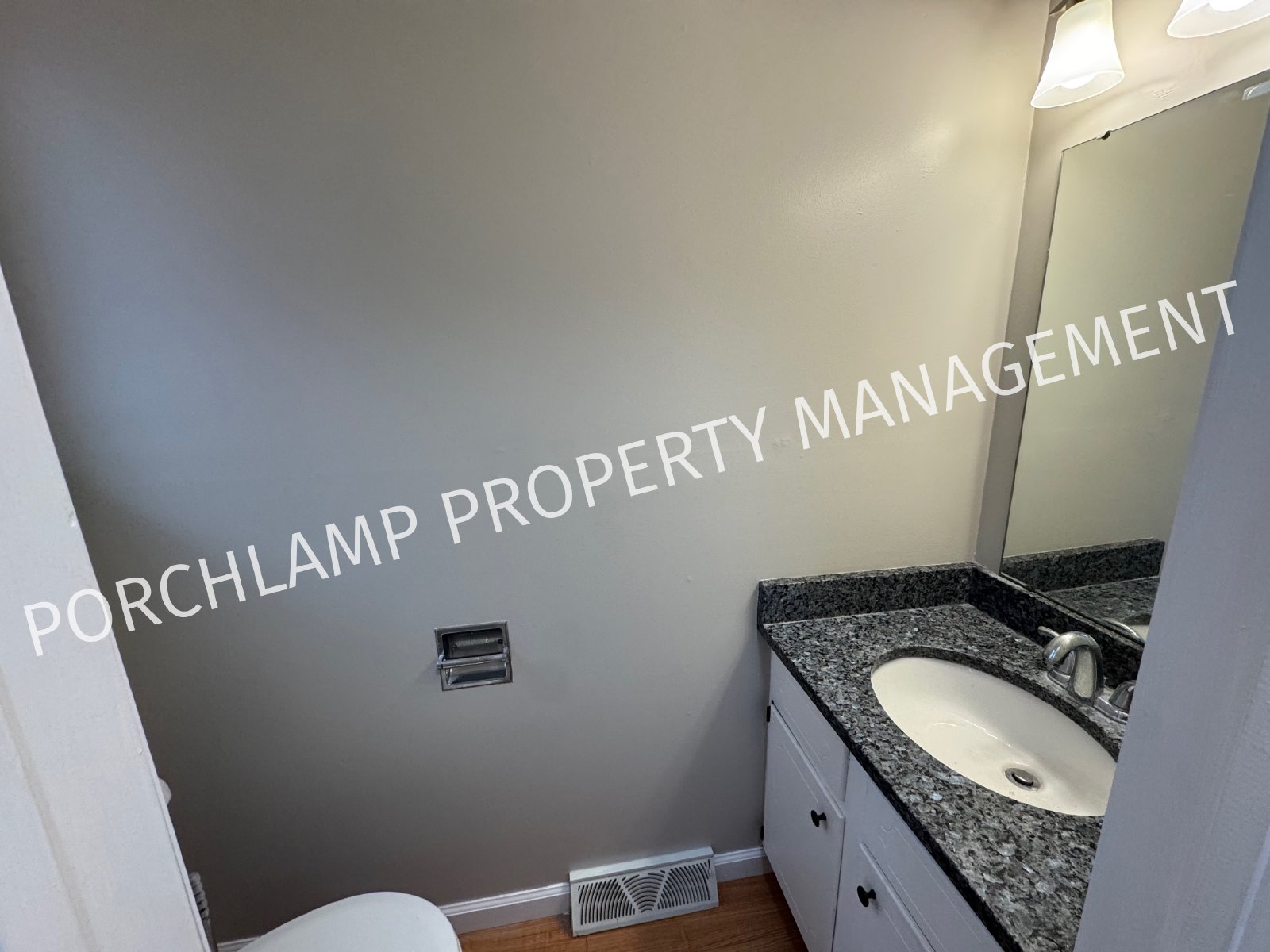 18177 Swiss Dr Spring Lake, MI 49456 Porchlamp Property Management