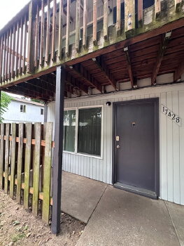 17428 SE Powell Blvd. , Portland,  97236