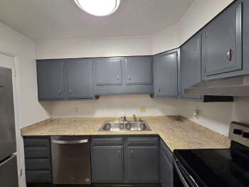 2707 Reynolds Park Rd , Winston Salem,  27107-1548