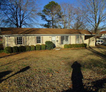 205 Fairview Street , Paris,  38242