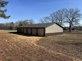 225 Seymore Road , Paris,  38242